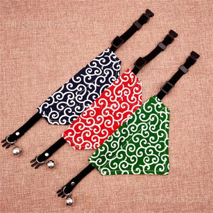 Belle ceinture pour chien avec le matériel en forme de triangle fait de cotton ajustable. - WOOF TOUT