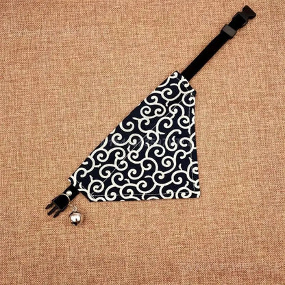 Belle ceinture pour chien avec le matériel en forme de triangle fait de cotton ajustable. - WOOF TOUT