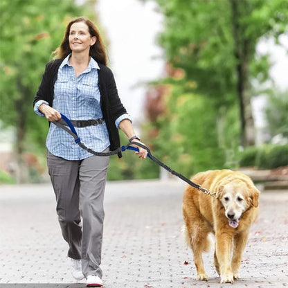 Laisse canicross se porte autour de la taille pour répartir la traction du chien sur le bassin plutôt que les bras