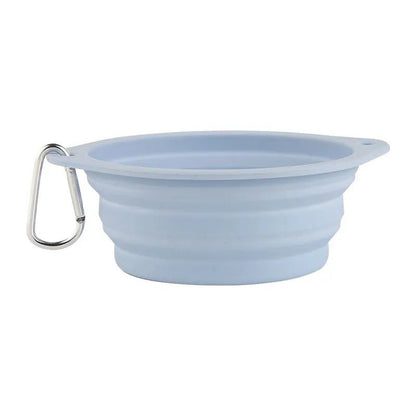 Un gobelet de silicone facile a transporter et pliable pour introduire eau et nourriture et clipper sur une ceinture a chien . - WOOF TOUT
